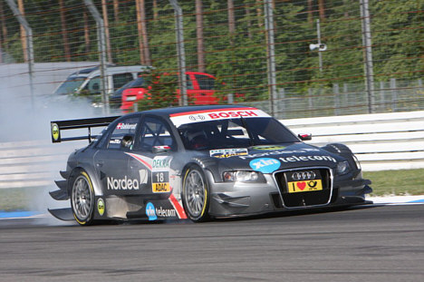 Christian Bakkerud under en hård indbremsning.